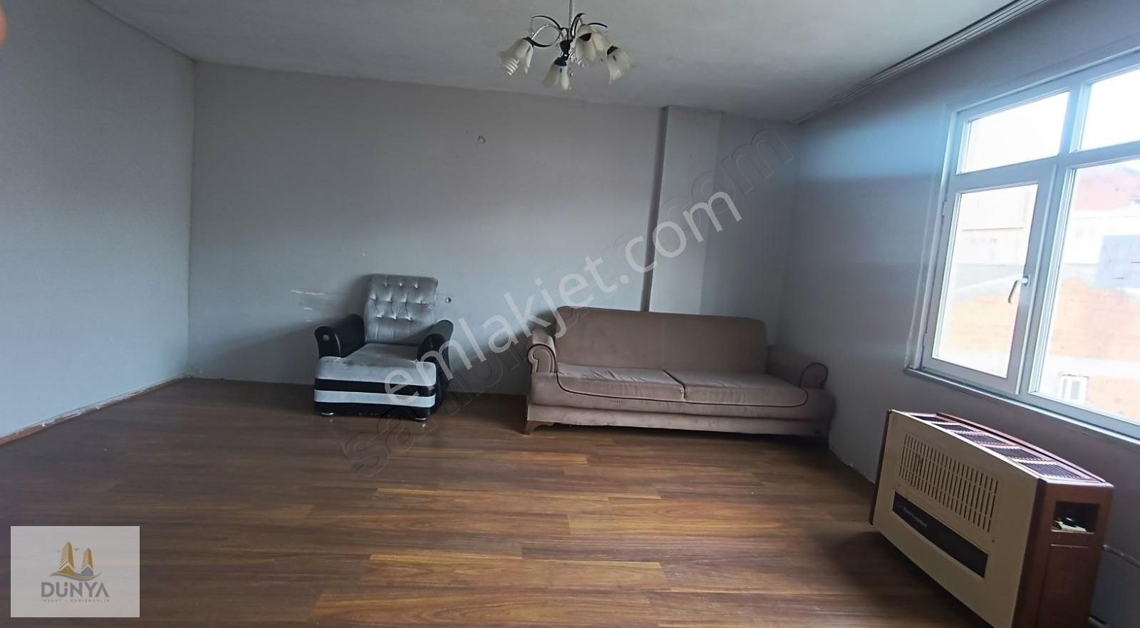 Bağcılar 15 Temmuz Kiralık Daire Kiralık Daire Kombilidir.