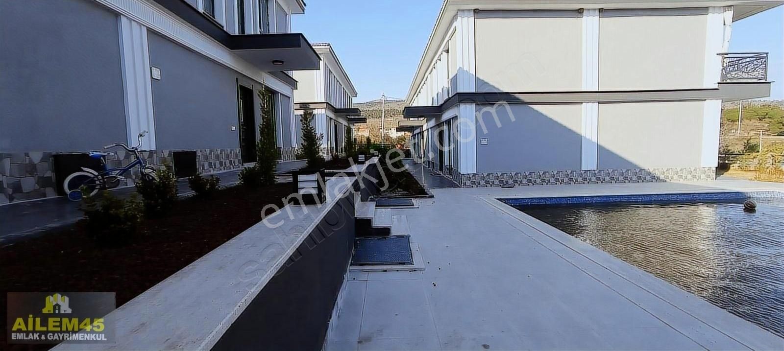 Yunusemre Üçpınar Satılık Villa Satılık Villa