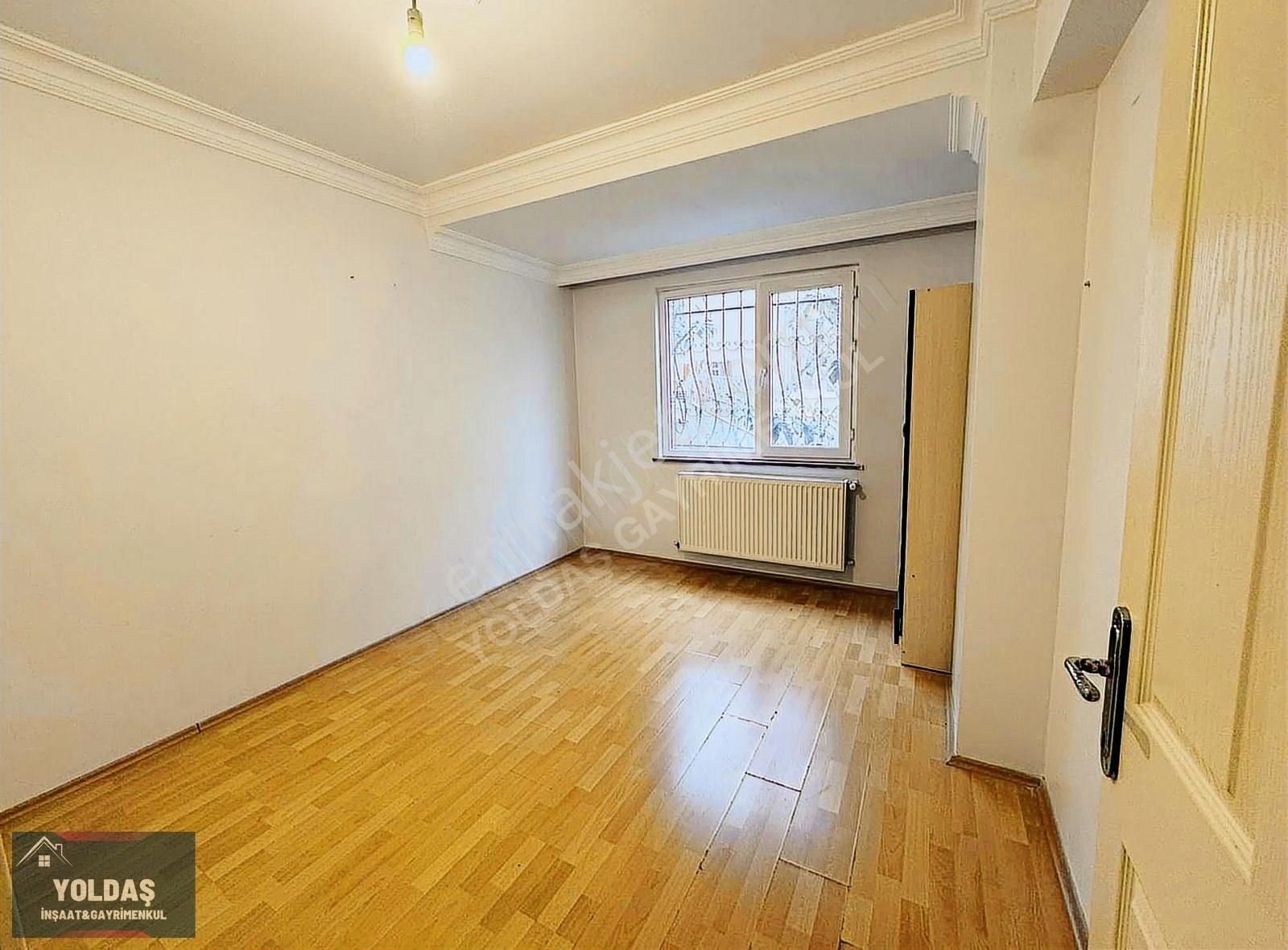 Yoldaş'tan Satılık 2+1 100 M2 1.kat Geniş Kullanışlı Daire