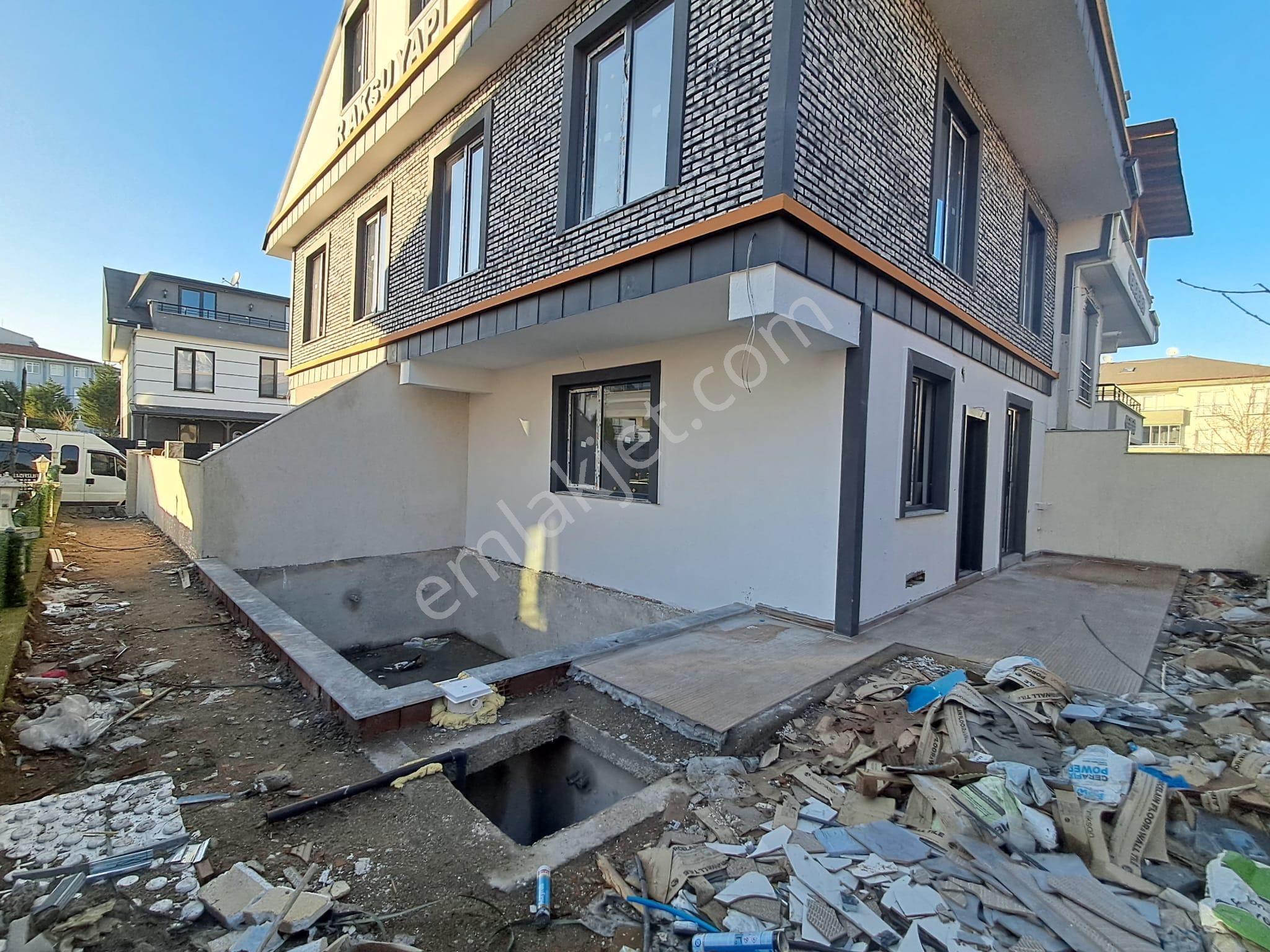 Kocaali Yalı Satılık Daire Kocaali De 4+1 Müstakil Villa Bahçeli