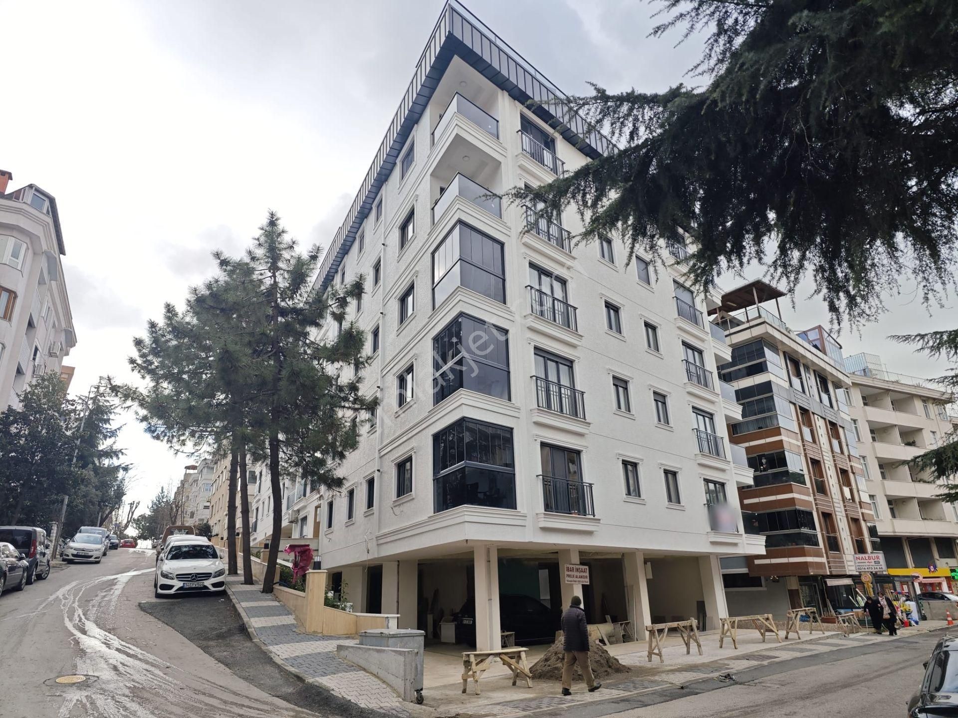 Maltepe İdealtepe Satılık Daire ▃artemin▃idealtepe'de Minibüse 3.bina Balkonlu Öncephe 90m² 2+1!