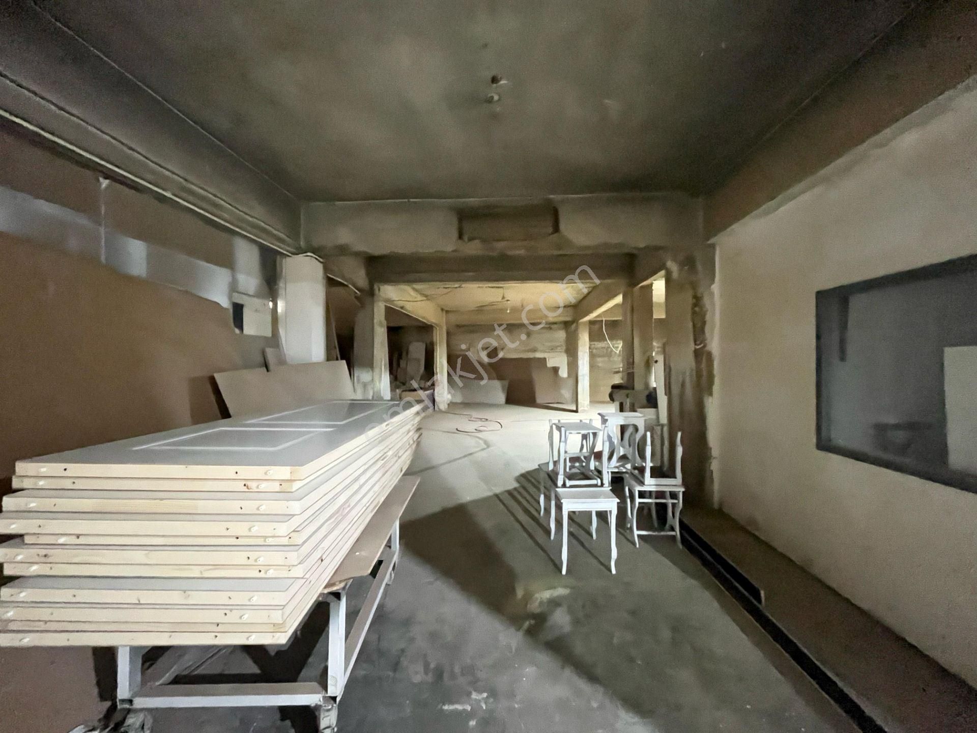 Darıca Da Kiralık Tek Katta 500 M2 İmalata Uygun İşyeri