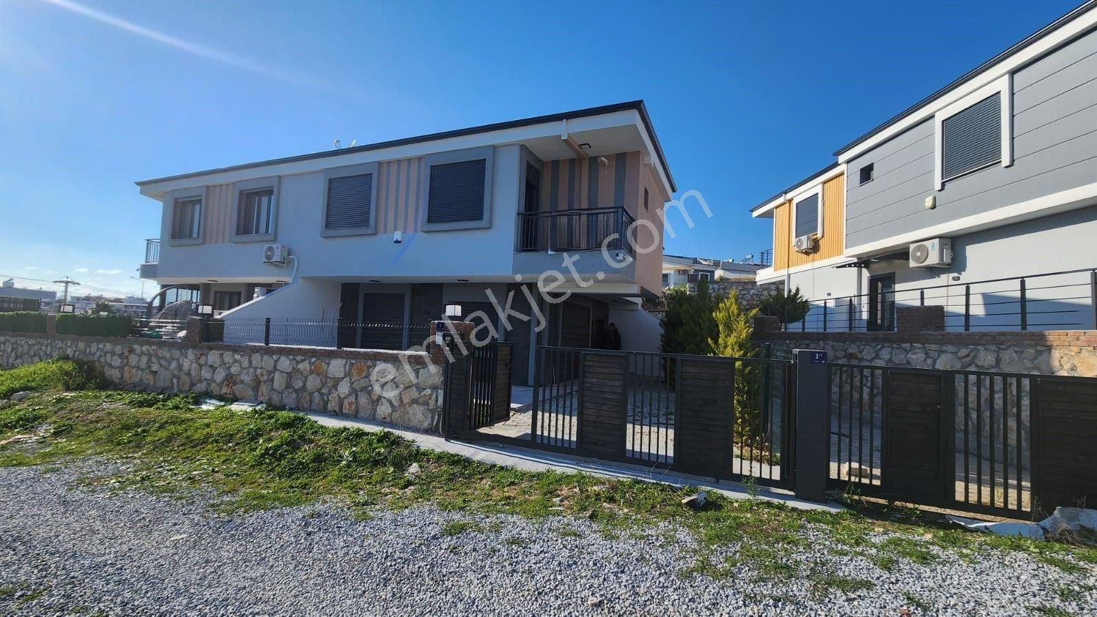 Didim Hisar Satılık Villa Hisar Mahallesinde Önü Açık Lüx Akıllı Villa