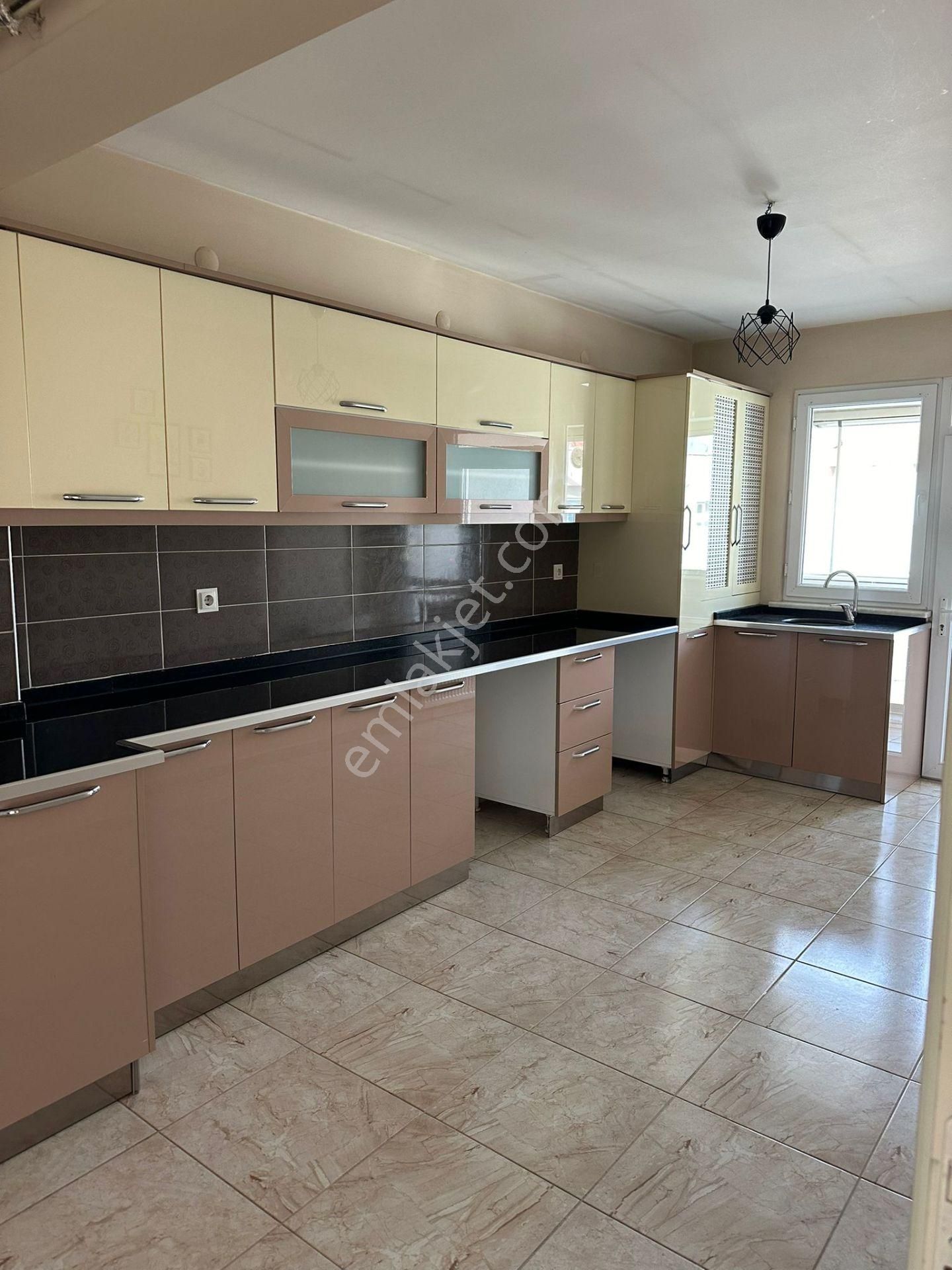 Tepebaşı Şirintepe Kiralık Daire Nil Emlak Gayrimenkulden Şirintepede 100 M2 2+1 Daire