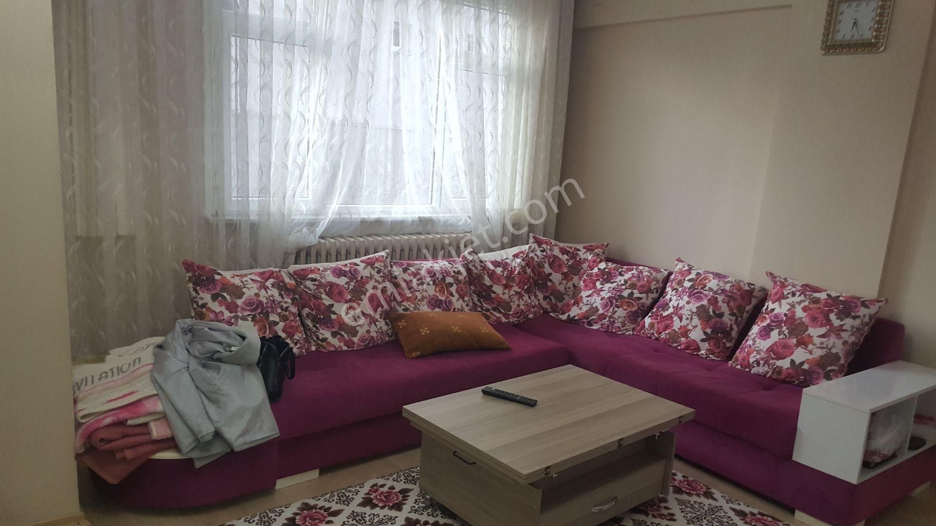 Ataşehir İçerenköy Satılık Daire İçerenköy’de Yatırımlık Site İçersinde Satılık 2+1 Daire