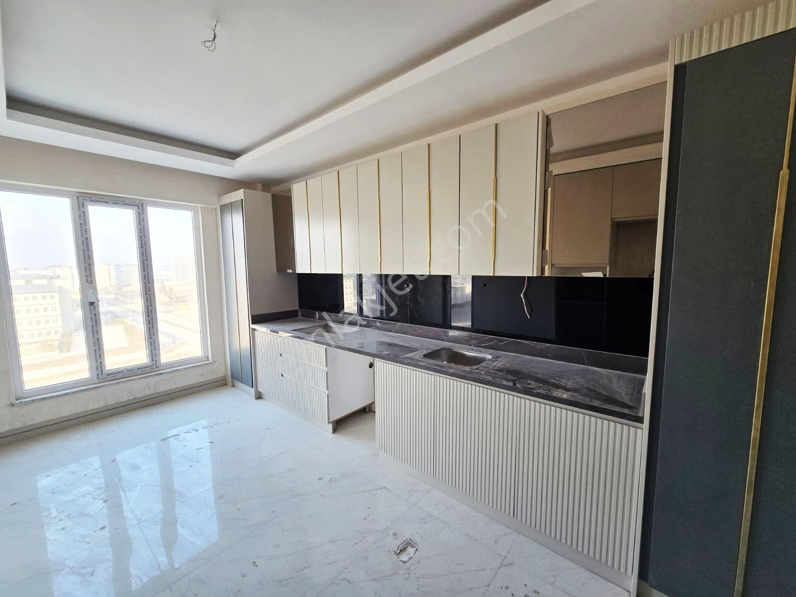 Alpaslan'da 1. Sınıf İşçiliği Ve Geniş Peyzajıyla Ultralüx 3+1 - Görsel 3