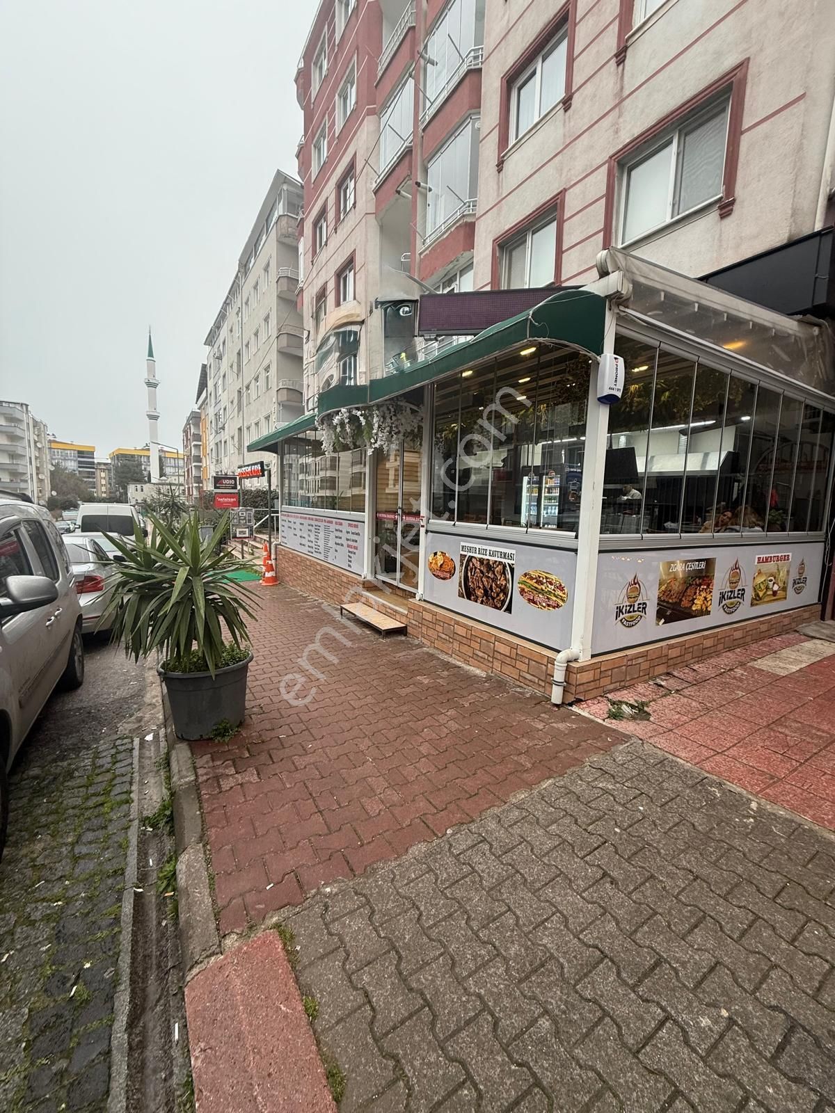 Atakum Cumhuriyet Devren Restaurant Mentis Gayrimenkul'den Lozan Caddesine Cephe Devren Satılık Lokanta