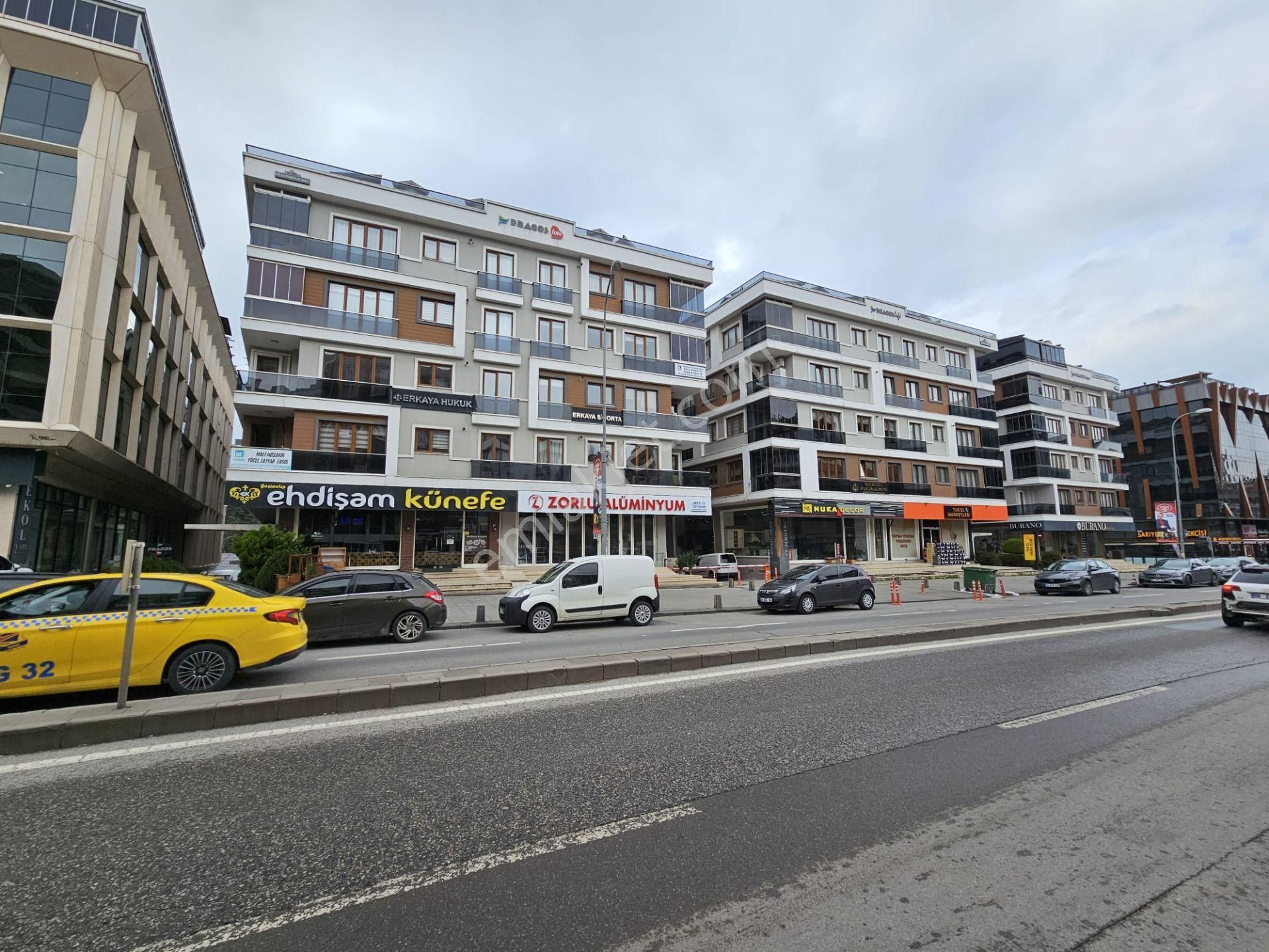 Maltepe Cevizli Satılık Daire Maltepe Bağdat Cd Üzerinde Balkonlu 130m2 K.otoparklı 3+1 Satılık Daire