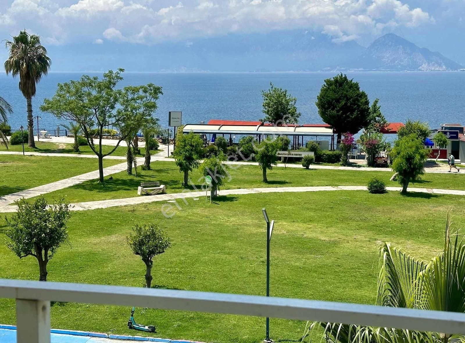 Muratpaşa Yeşilbahçe Satılık Daire Erenkuş Plaja 500mt Deniz Dağ Yalım Park Manzaralı 3+1 Satılık