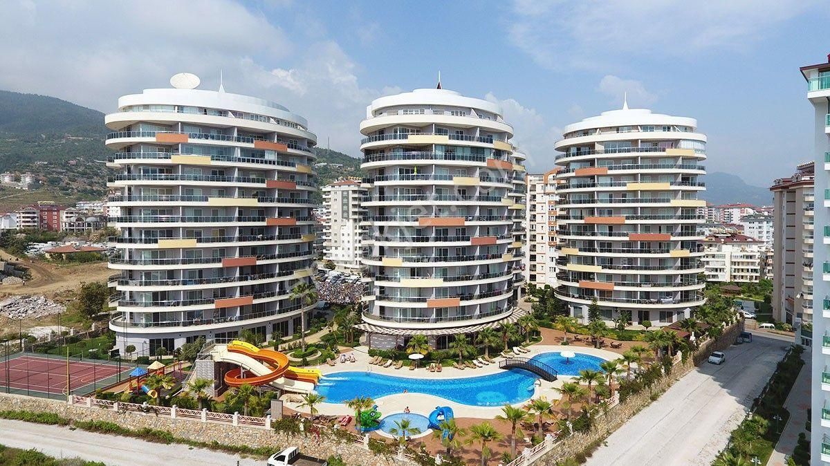 Antalya Alanya Site İçerisinde Satılık Daire Alanya Cikcilli'de Deniz Ve Dağ Manzaralı Sıfır Eşyalı 1+1 Daire