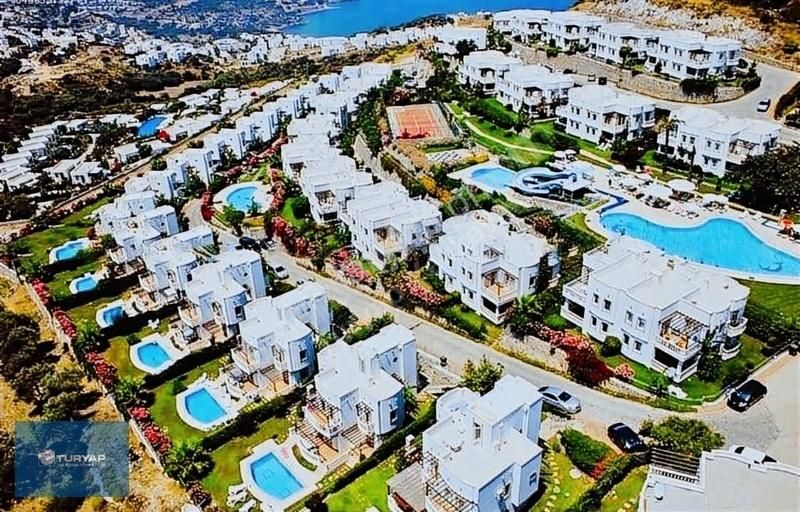 Bodrum Geriş Kiralık Daire Bodrum Yalıkavak'ta Site İçerisinde Bahçe Katı 2+1 Kiralık Daire