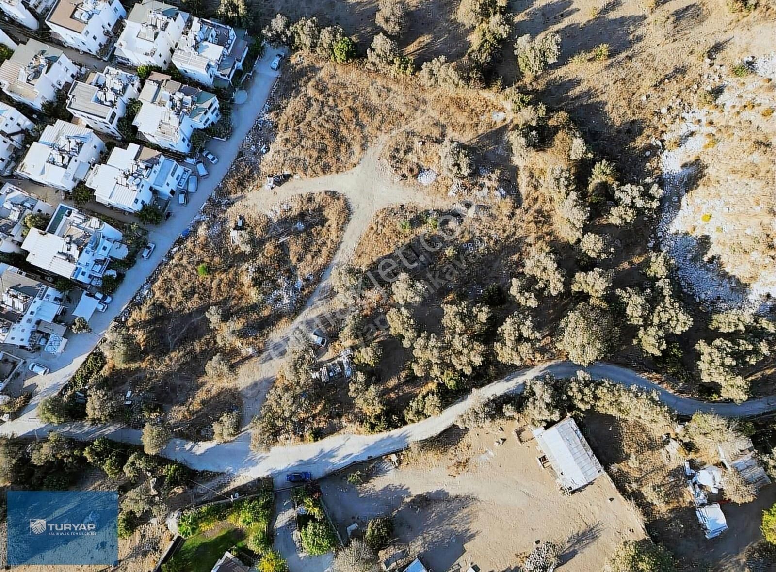 Bodrum Akçaalan Satılık Tarla Turgutreis'te Ticari-yurt-eğitim-okul-lojman İmarlı Arsa