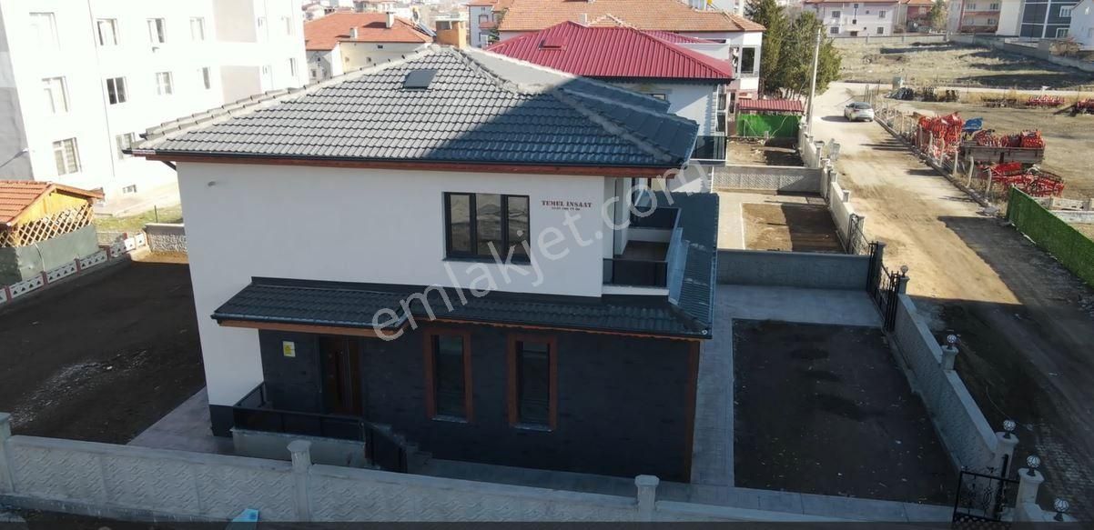 Şarkışla Esentepe Satılık Villa Şarkışla Esentepe Mahallesinde Satılık Dubleks Villa