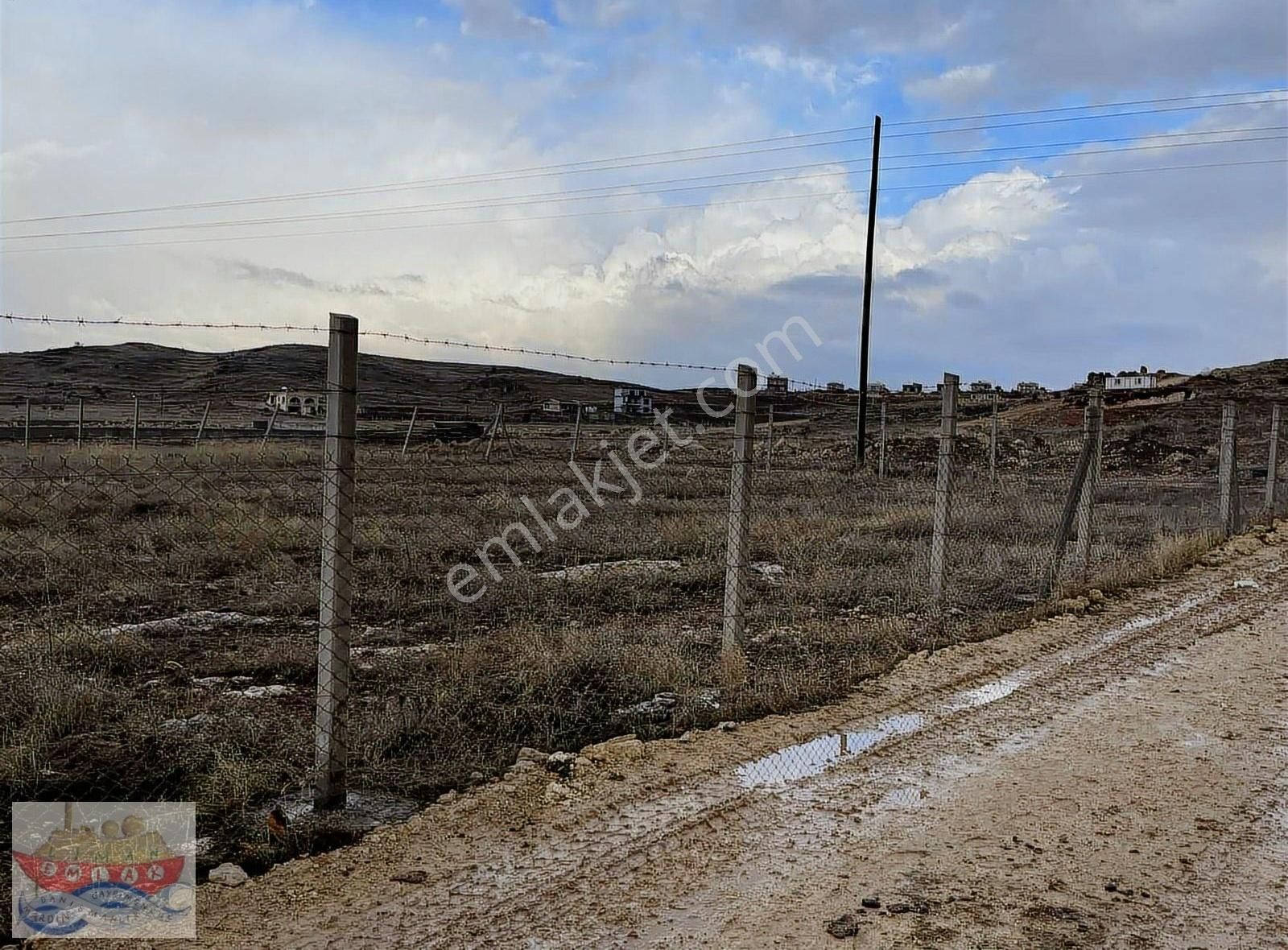 Artuklu Yayla Satılık Tarla Leylak Gözde Nokta Villar Ortasında Köşebaşı Parsel Satılıktır