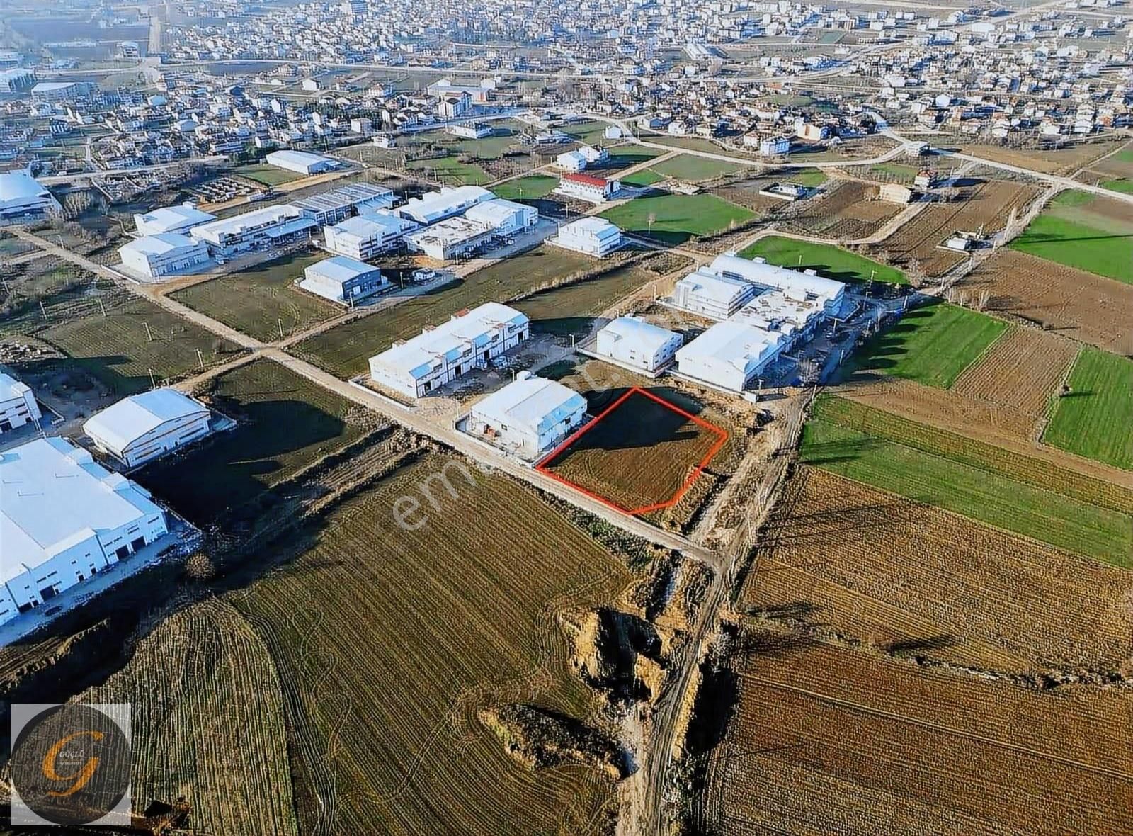 Akhisarda Satılık 3.304 M2 Ticari Arsa - Görsel 5