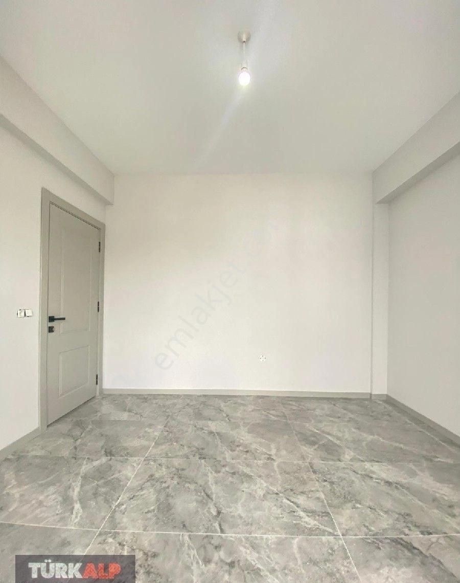 Denizli Şemiklerde Kupon Daire - Görsel 23