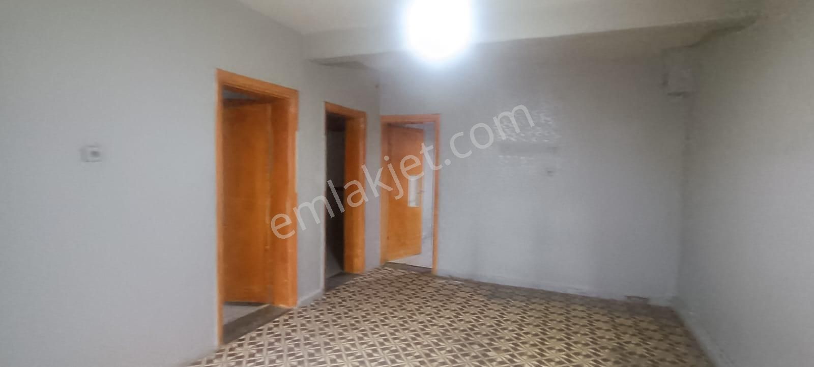 Karabağlar Karabağlar Kiralık Daire Mühendis Emlak'ta Karabağlar Merkezde Eserkent Yakın 2+1 110 M2