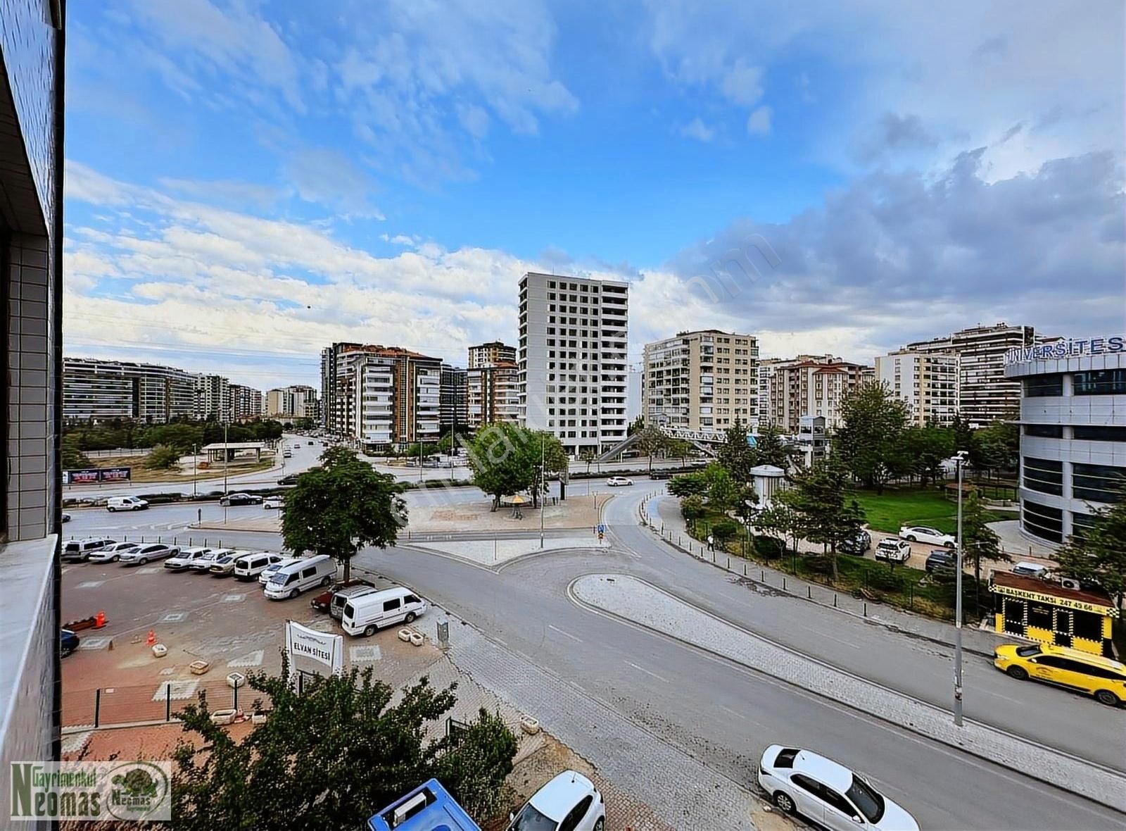 Selçuklu Akşemsettin Satılık Daire Neomas'tan-başkent Sitelerinde Arakat Güney Cephe Site İçi