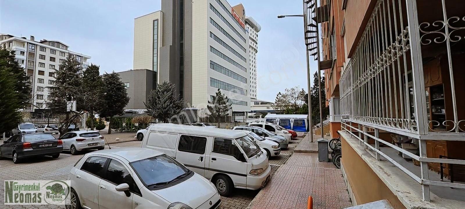 Selçuklu Esenler Satılık Daire Neomas'tan-dedeman Otel Civarı Arakat Daire.