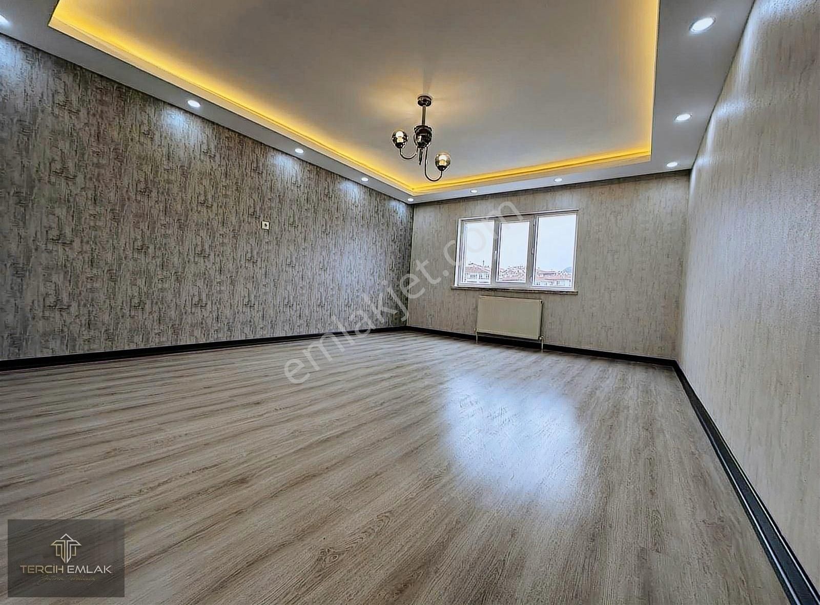 Tercihten Süper Konum-meydan Cephe Lux Yapılı 3+1 Bağımsız Daire