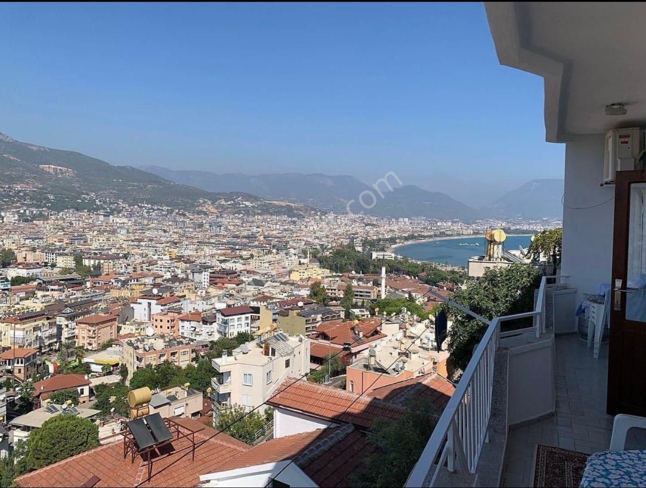 Alanya Çarşı Kiralık Daire Emlakpark'tan Kalede Şehir Manzaralı Eşyalı Kiralık 2+1 Daire