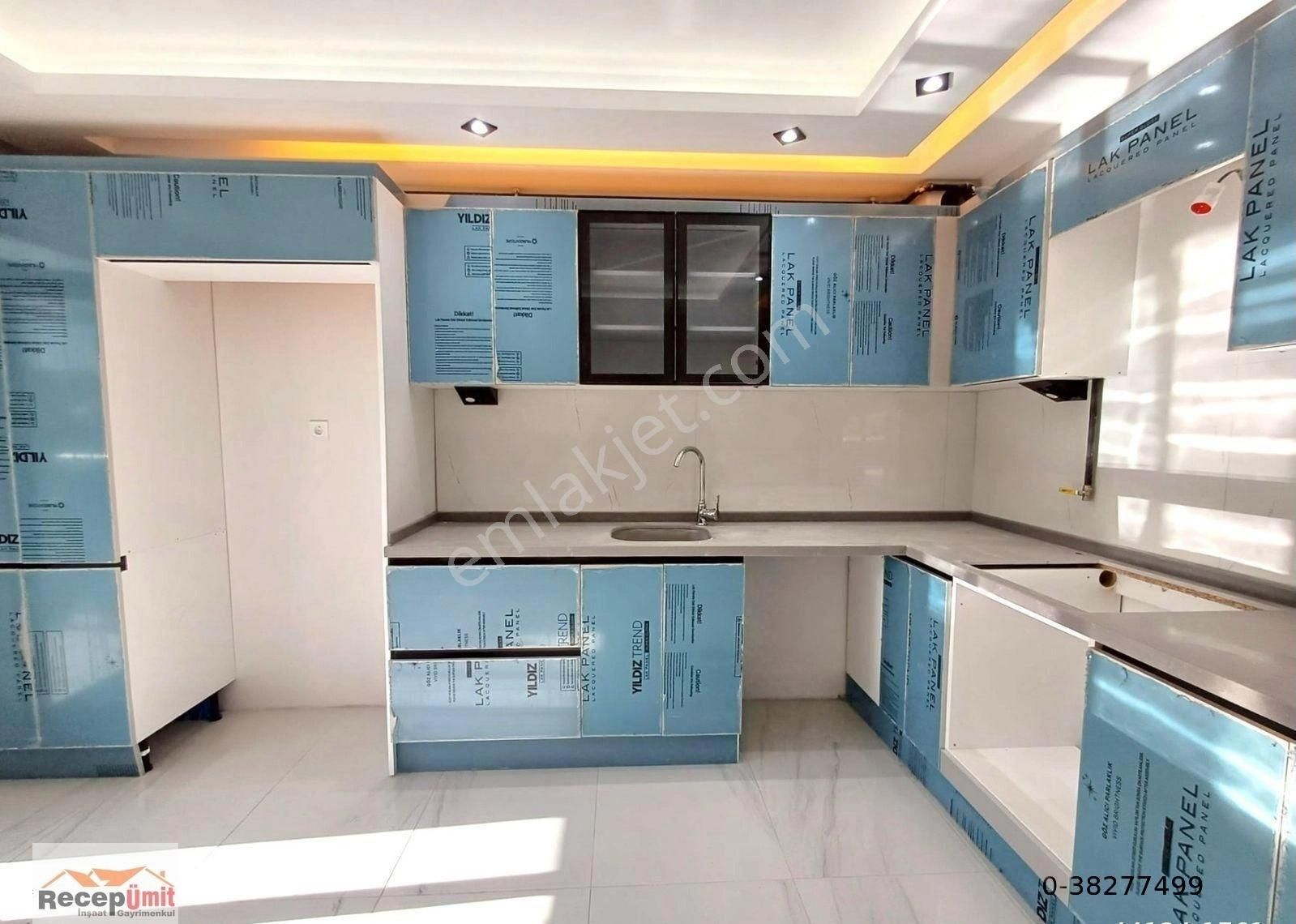 Recep Ümit'ten Çamlıca Tombakzade Yakınında Satılık Sıfır Ultra Lux Ebeveyn Banyolu 3+1 Köşe Daire
