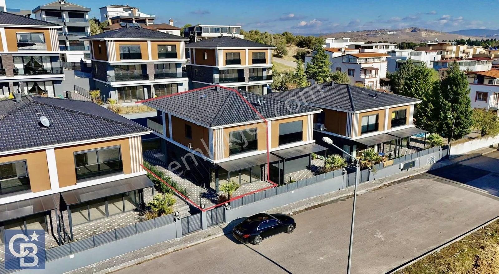 İzmir Aliağa Satılık Villa Aliağa Yalı Mahallesi Lüks Satılık 4+1 Villa