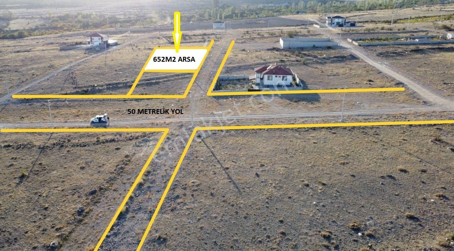 Niğde Merkez Hançerli Köyü Satılık Konut İmarlı Niğde Merkez Hançerlide Yola Yakın 652m2 Satılık Arsa