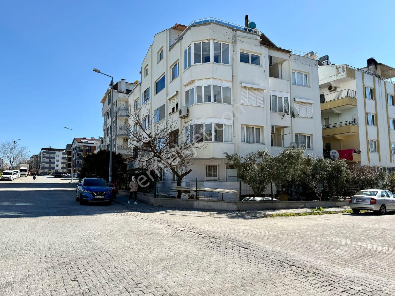 Didim Efeler Satılık Daire Didim Efelerde 3+1 190m2 Cift Teraslı Fırsat Dubleks