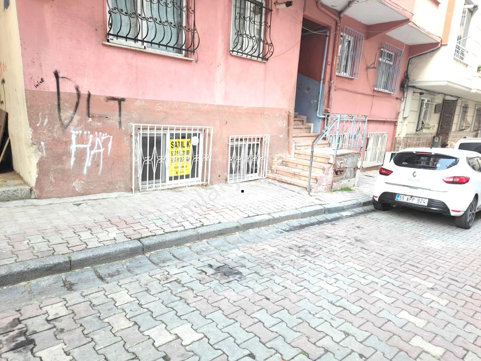 Bahçelievler Yenibosna Merkez Satılık Daire Yıldız Dan Zafer De Kredisiz Çift Cepheli Balkonlu B-kat Daire 2+1