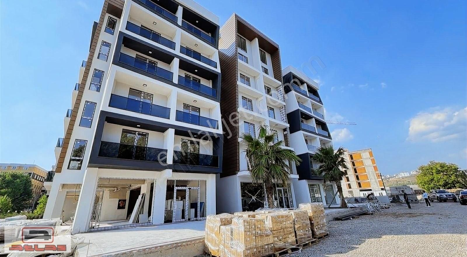 İzmit Yeşilova Kiralık Residence Atlas Emlak Сдаёт В Аренду 1+1 Квартиры В Liya Residence.