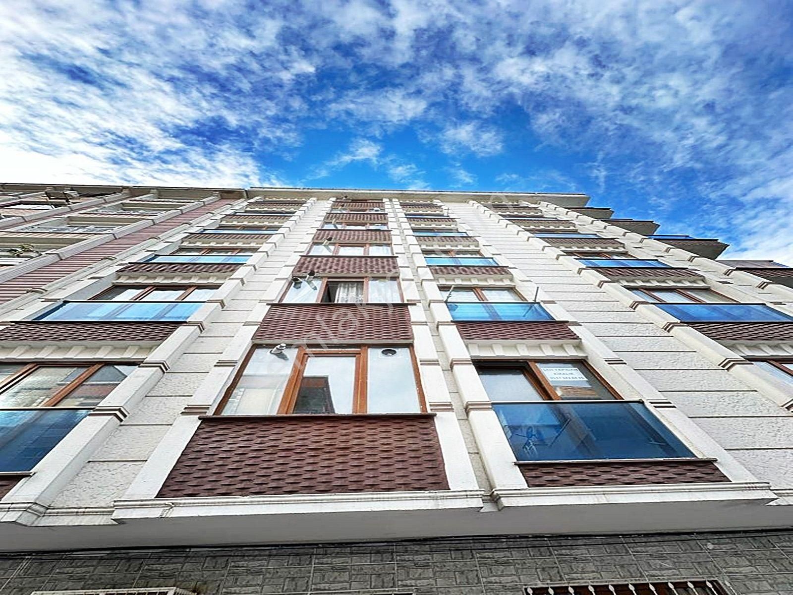 Esenyurt Yeşilkent Satılık Daire Şahane Yapı'dan Şık Dekorlu Aile Apartmanında Daire Satışa Hazır