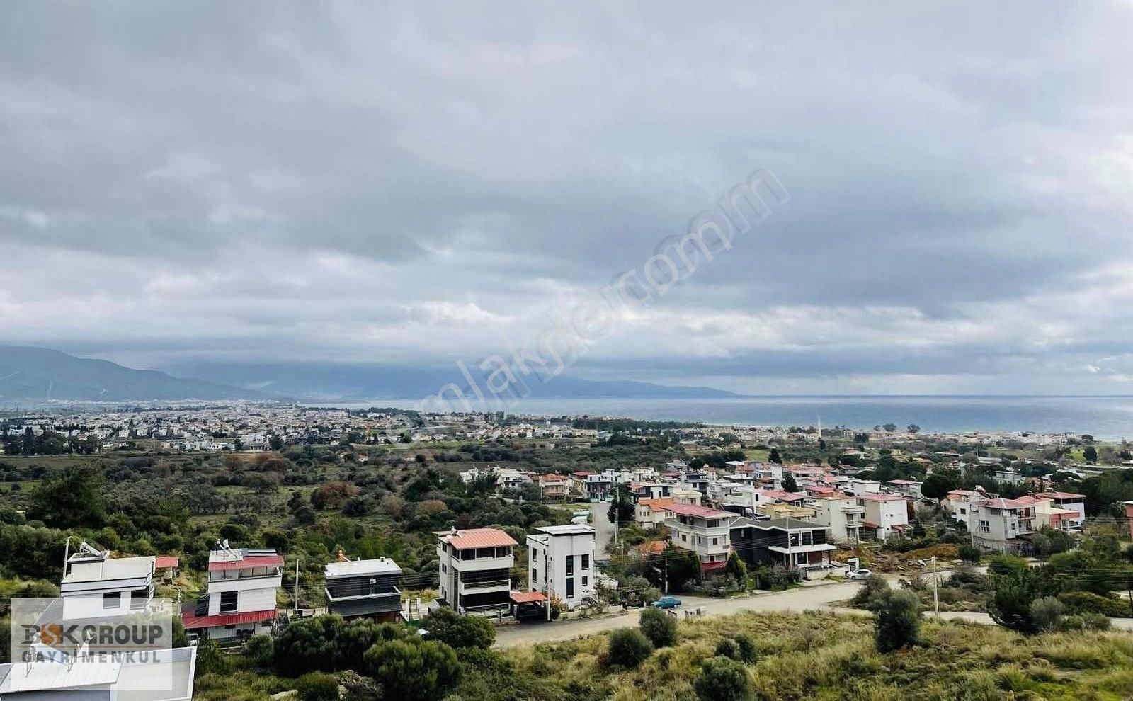 Seferihisar Cumhuriyet Satılık Villa Bölgenin En İyi Manzarasına Sahip Villası