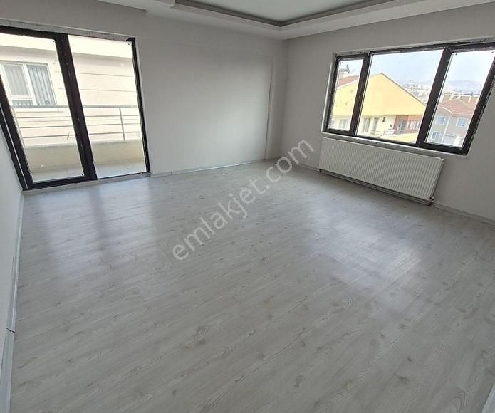 Gölbaşı Karşıyaka Satılık Daire Güzelyalıda Asansörlü 3+1 130 M2 Satılık Daire