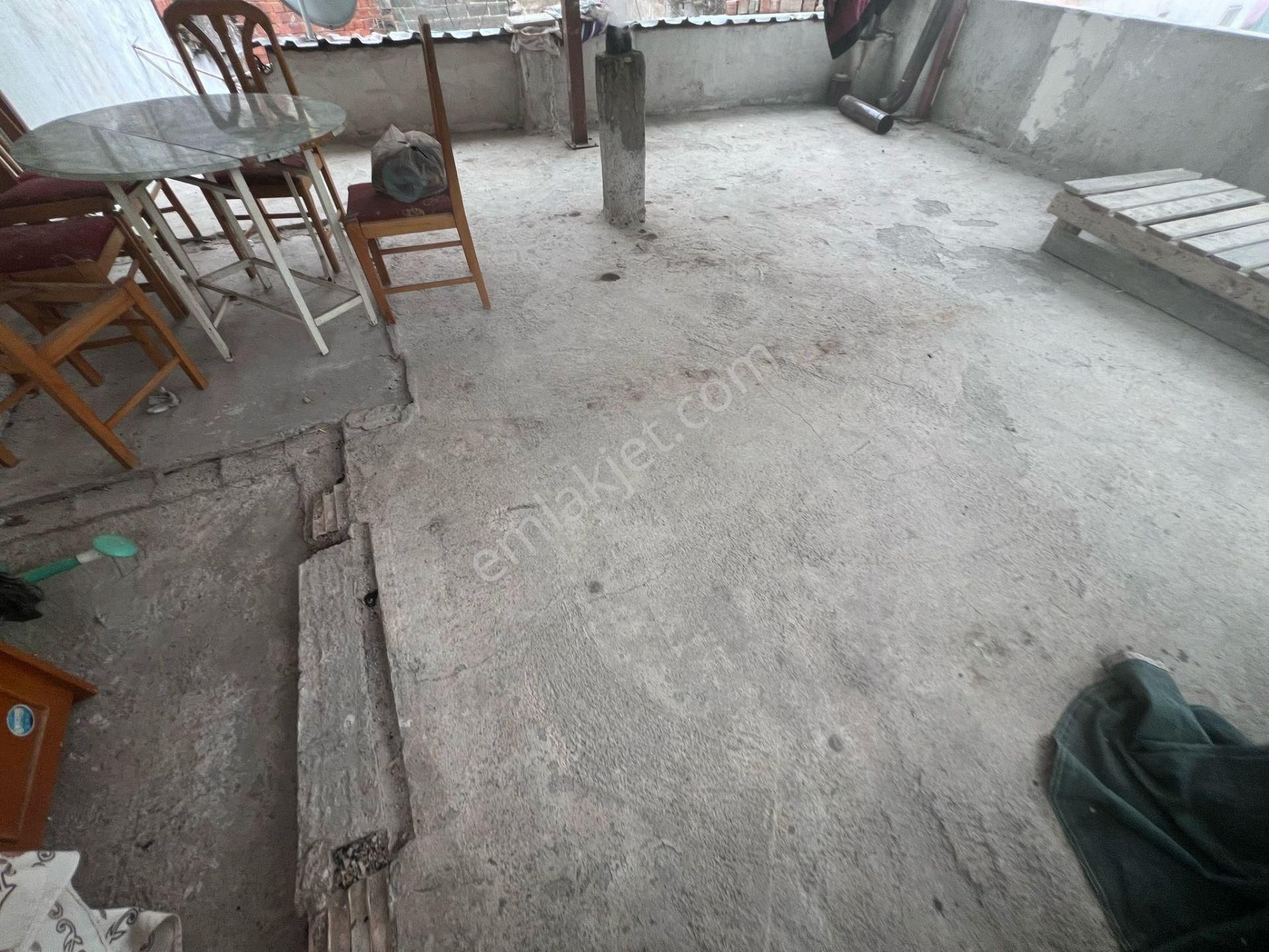 Acil Konak Gürçeşme Cadde Yakını 2 Katlı 95m2 Müstakıl 2 Katlı Ev - Görsel 16