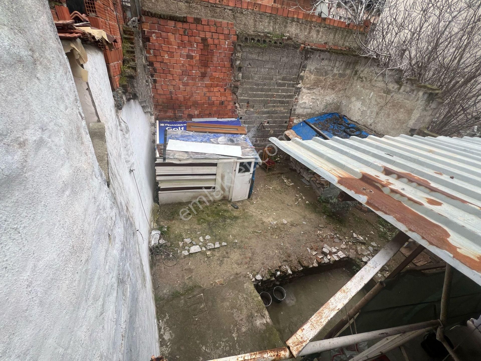 Acil Konak Gürçeşme Cadde Yakını 2 Katlı 95m2 Müstakıl 2 Katlı Ev - Görsel 13