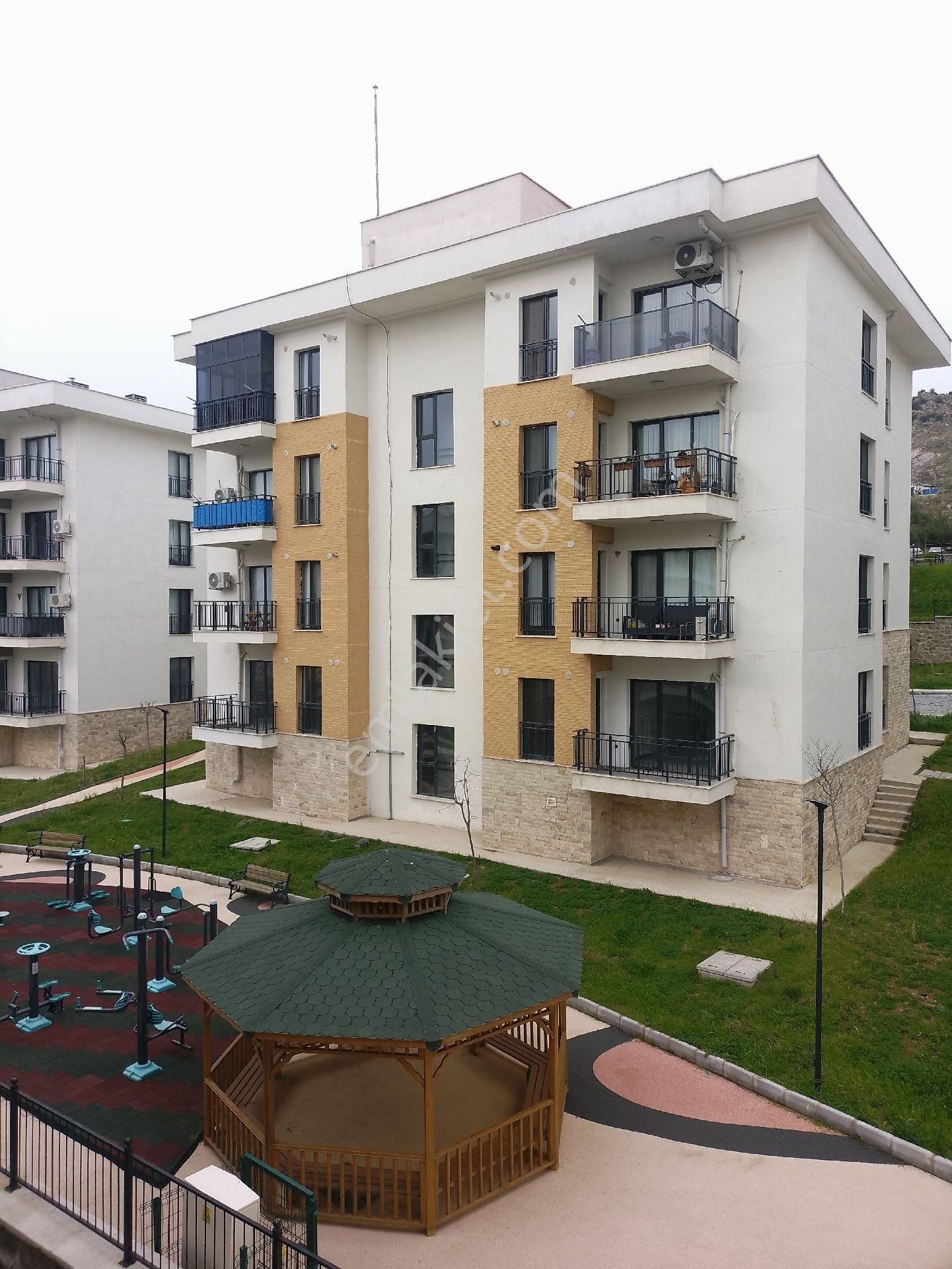 Bayraklı R. Şevket İnce Kiralık Daire Şehir Hastanesi Toki'den 3+1 Sıfır Şehir Manzaralı Kiralık Daire