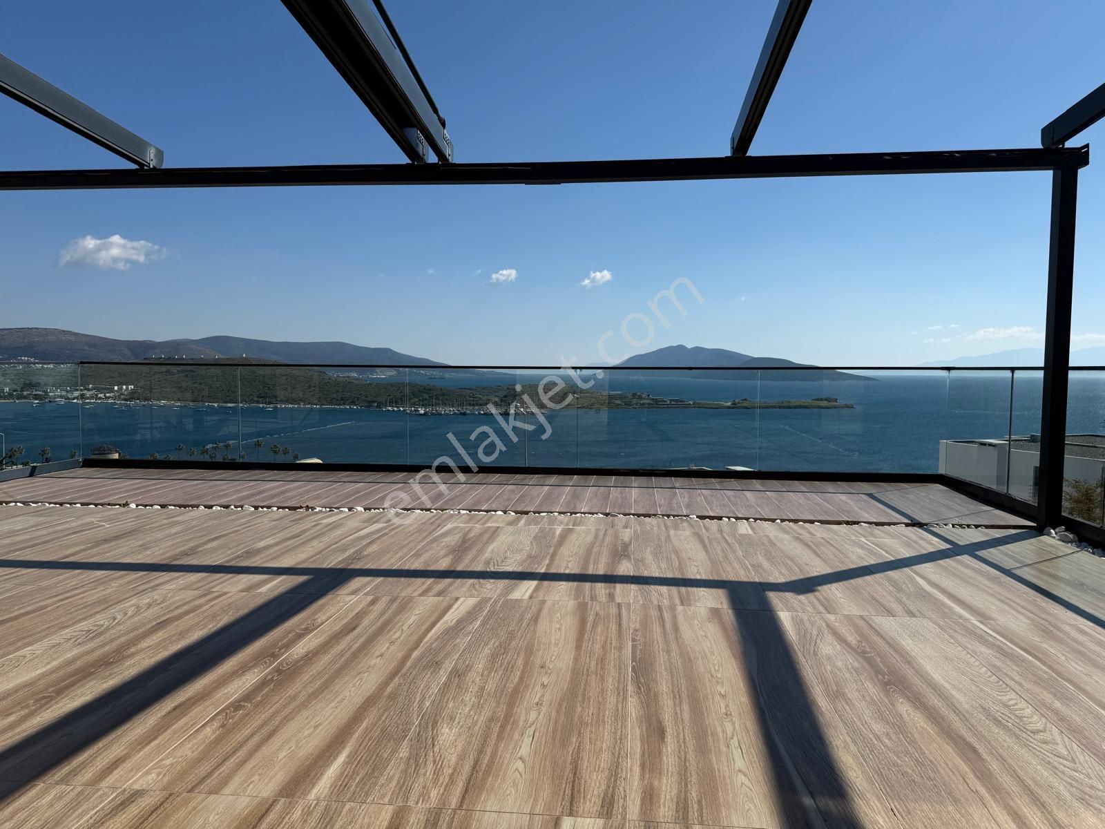 Bodrum Bitez Satılık Daire Bitez'de Full Deniz Manzralı 1+1 Satılık Residence Daire