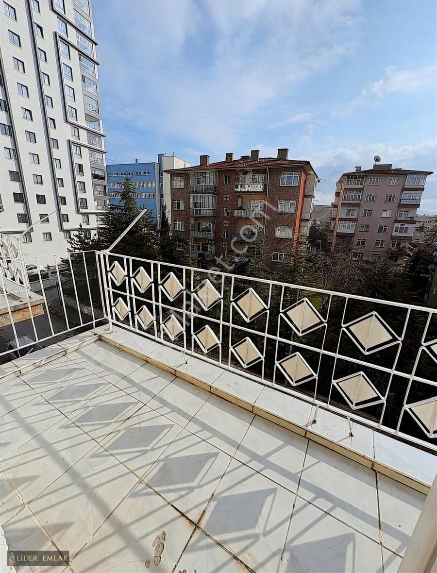 Ankara Altındağ Havalimanına Yakın Kiralık Daire Lider Emlak'tan Cadde Üstünde 3+1 Kiralık Daire