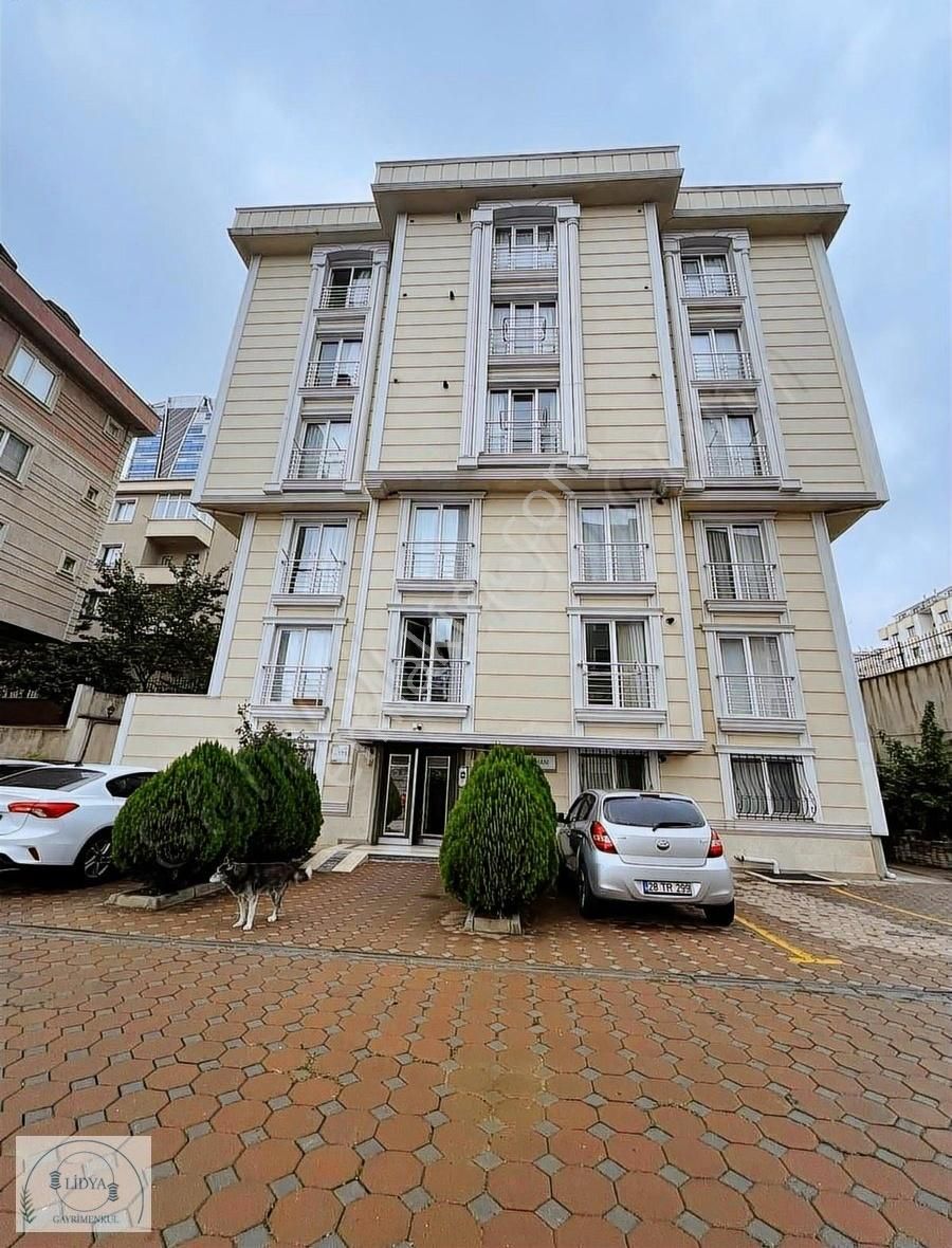 Ataşehir İnönü Kiralık Daire (lidya) Ögrenci Binası 7/24 Güvenlik Otoparklı Eşyalı Geniş 1+1