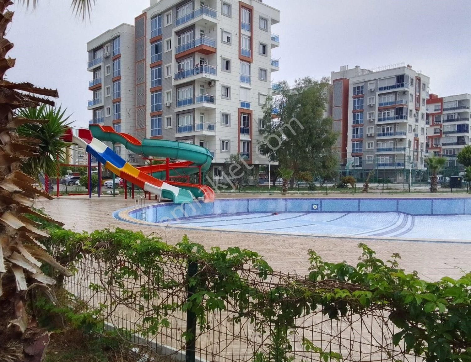 Kepez Göksu Kiralık Daire Göksuda Kiralık Eşyalı 1+1 Giriş Havuzlu Ve Güvenlikli Sitede