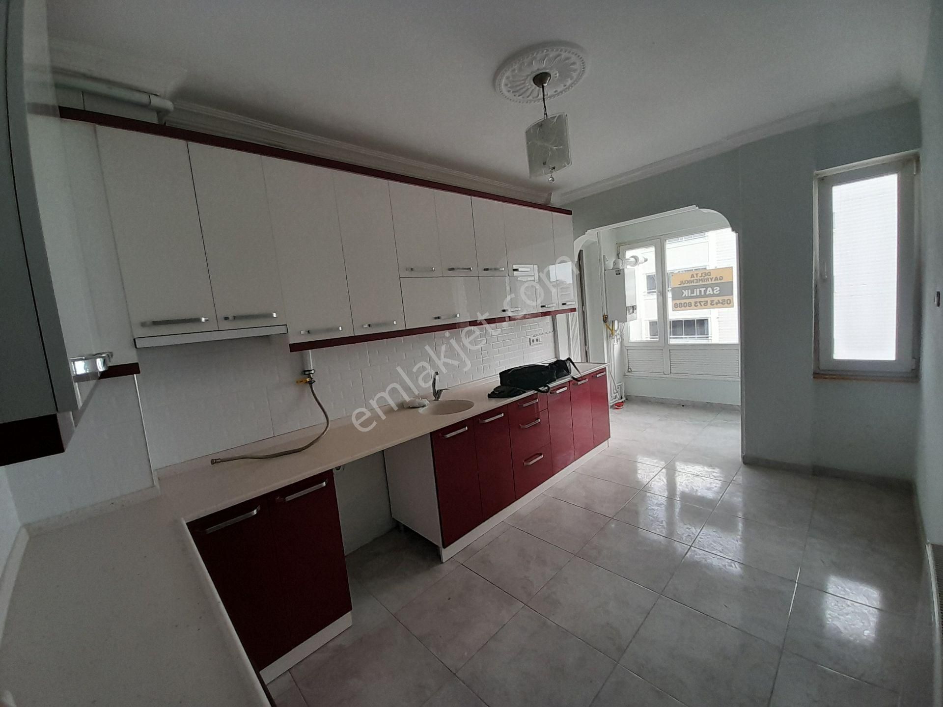 Bergama Maltepe Satılık Daire Bergama Maltepe Mh 3+1 Net 135 M2 Doğalgazlı Satılık Daire