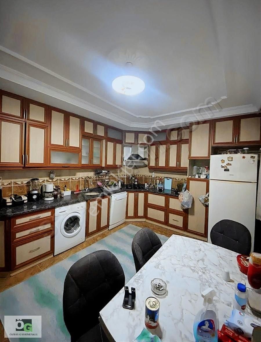 Alaşehir İstasyon Satılık Daire Özbay Gayrimenkulden / İstasyon Mah'de Satılık 3+1 Eşyalı Daire