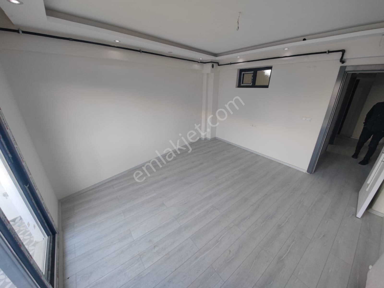 Yunusemre Muradiye Satılık Daire Muradiye Mahallesi 🏡 ✅2+1 90 M2 3 Katlın 2 Katı ❇️ Kapalı Mutfak