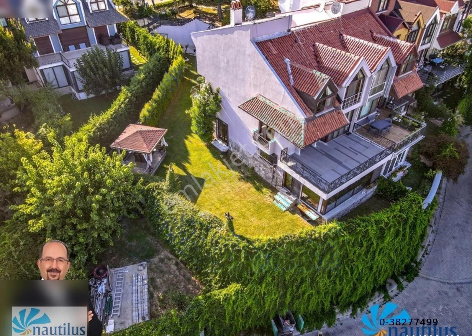 İstanbul Başakşehir Satılık Villa Bahçeşehir Merkez Manzaralı Tadilatlı Köşe 5+2 Satılık Villa