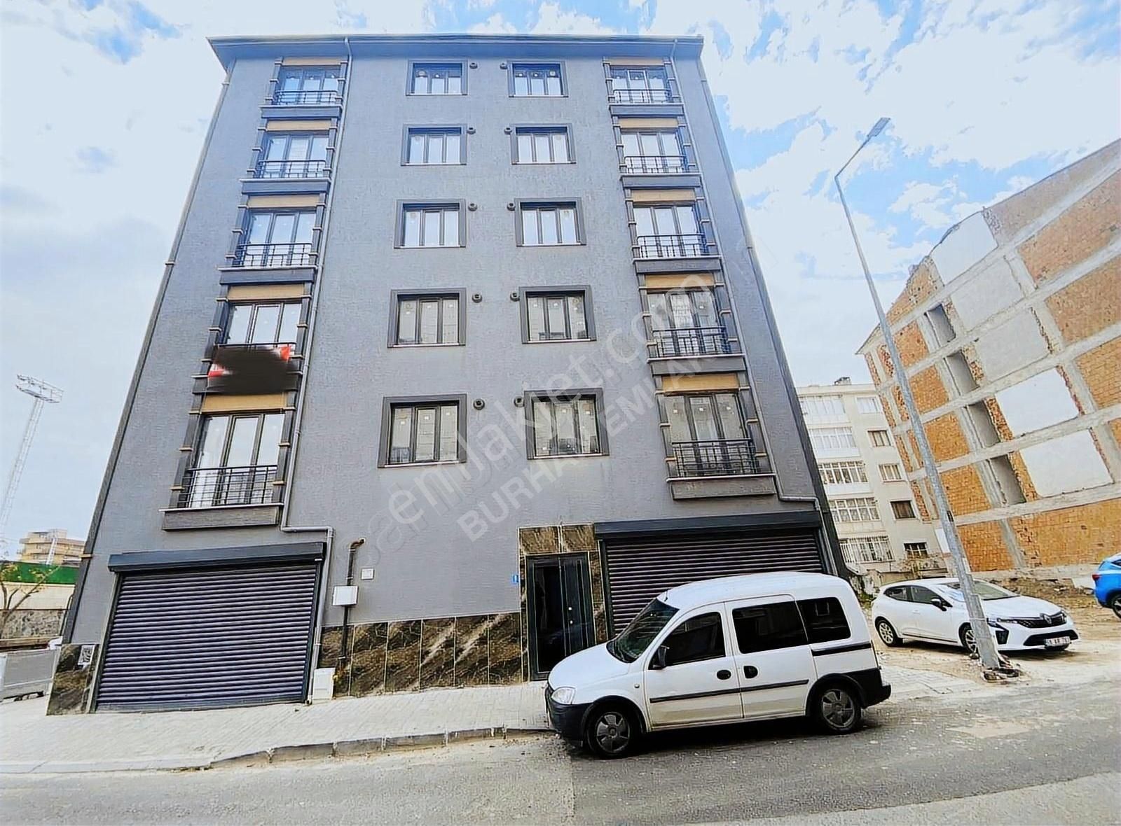 Çorlu Kazımiye Satılık Daire Çorlu Stadyum Yanı İskanlı Kapalı Otoparklı Satılık 2+1 Daire