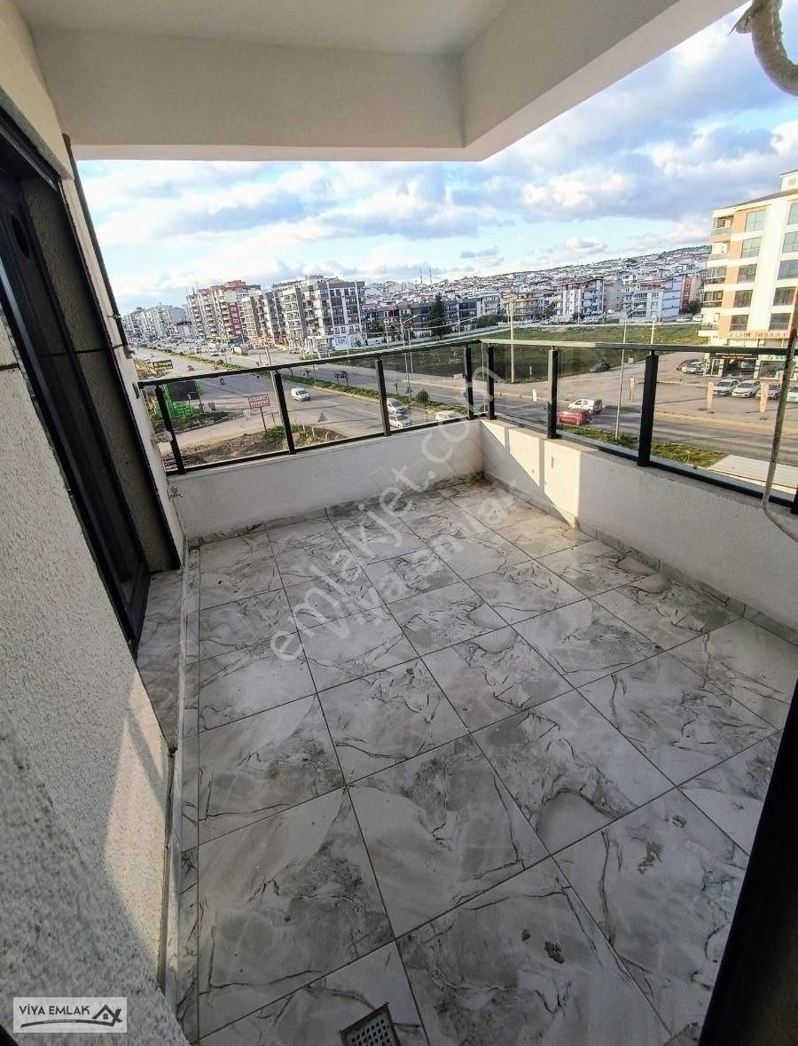 İzmir Torbalı Metroya Yakın Kiralık Daire Ayrancılar Viya Emlaktan Kiralık Havuzlu Sitede 2+1 Lüx Daire