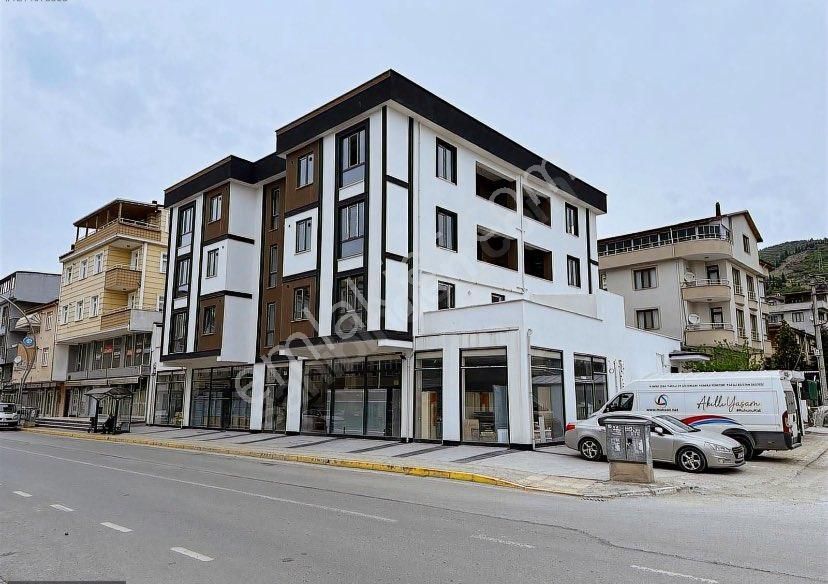 2+1 Sıfır Yerden Isıtmalı Teraslı Lüx Daireler