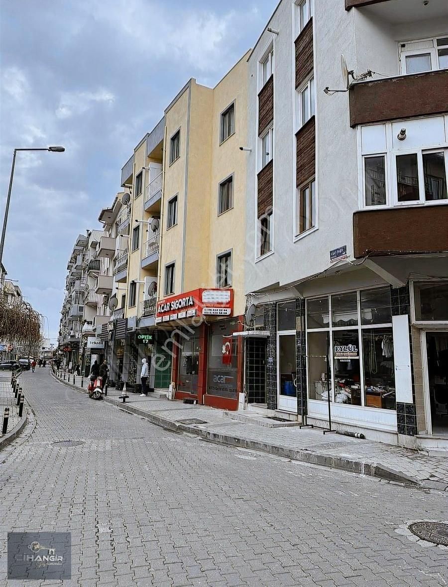 Çanakkale Merkez İsmetpaşa Satılık Daire Çanakkale Çarşı İçinde 2+1 Kapalı Mutfak Arakat Boş Daire