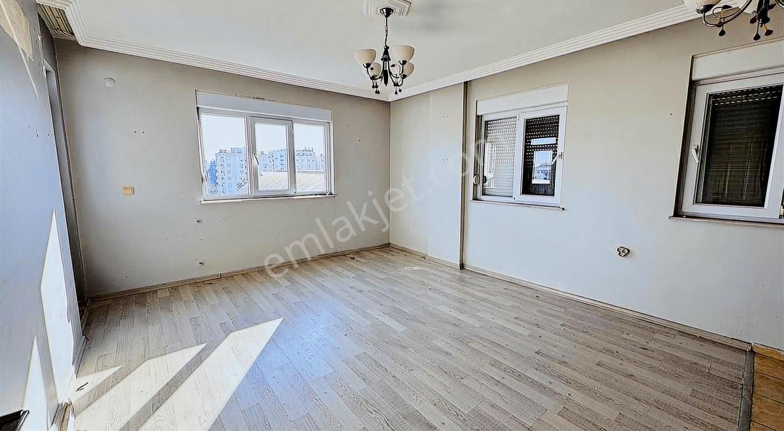 Muratpaşa Gebizli Kiralık Daire Park Antalya Spor Tesisi Arkası Amerikan Mutfaklı Kiralık Daire